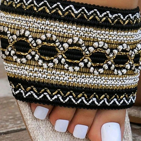 Women's Summer Flat Sandals, Black Embroidery Style Slippers For Party & Beach - Picture 4 of 7